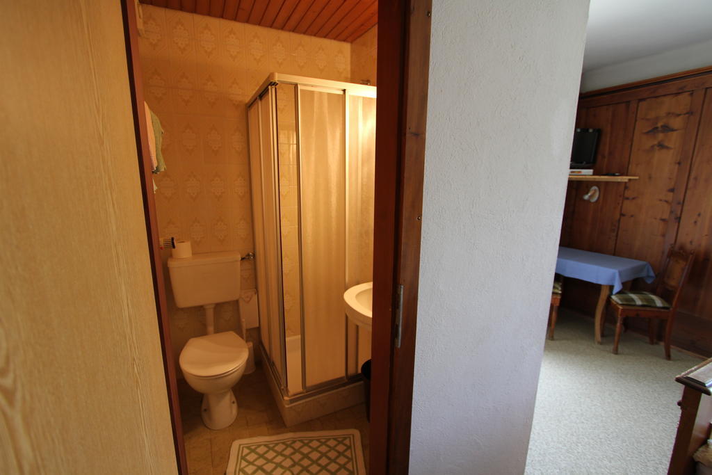 Garni Bergsteiger Hotel Sexten Room photo