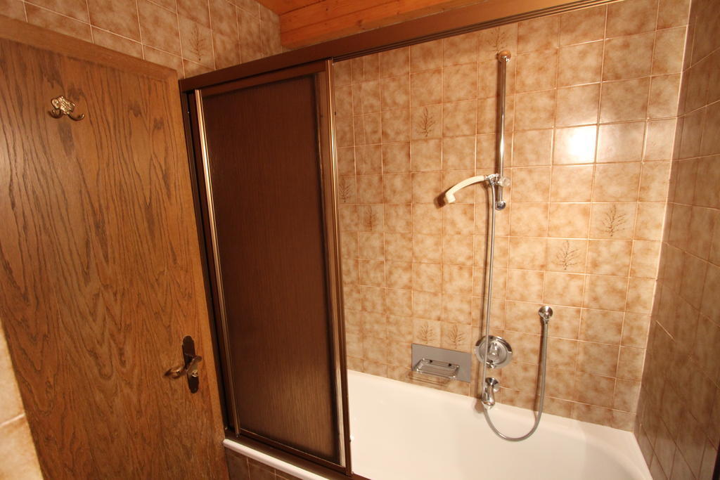 Garni Bergsteiger Hotel Sexten Room photo