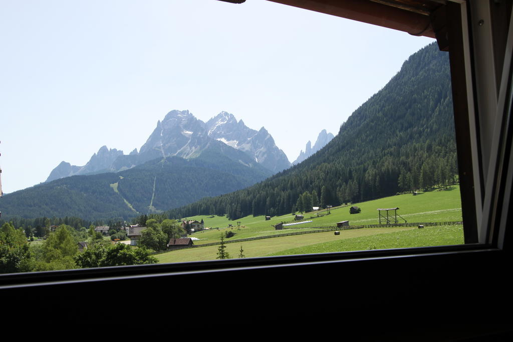 Garni Bergsteiger Hotel Sexten Room photo